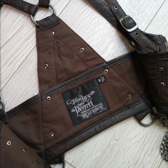 Damaged Lip Service Underbust - Picture 5 of 6